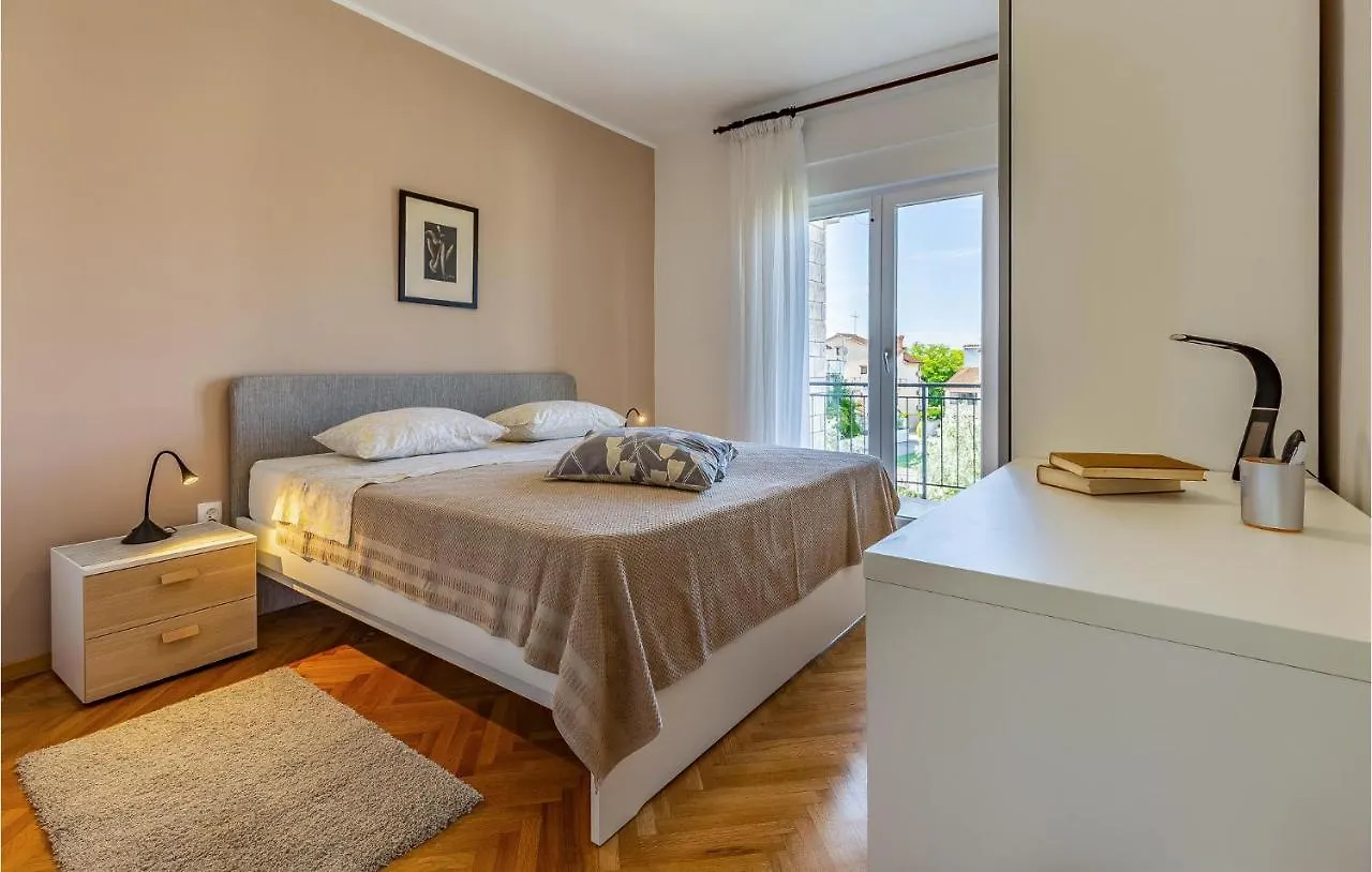 Nice Apartment In Medulin With Wifi