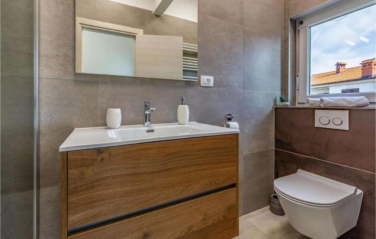 Nice Apartment In Medulin With Wifi