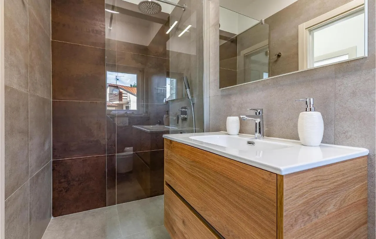 Nice Apartment In Medulin With Wifi