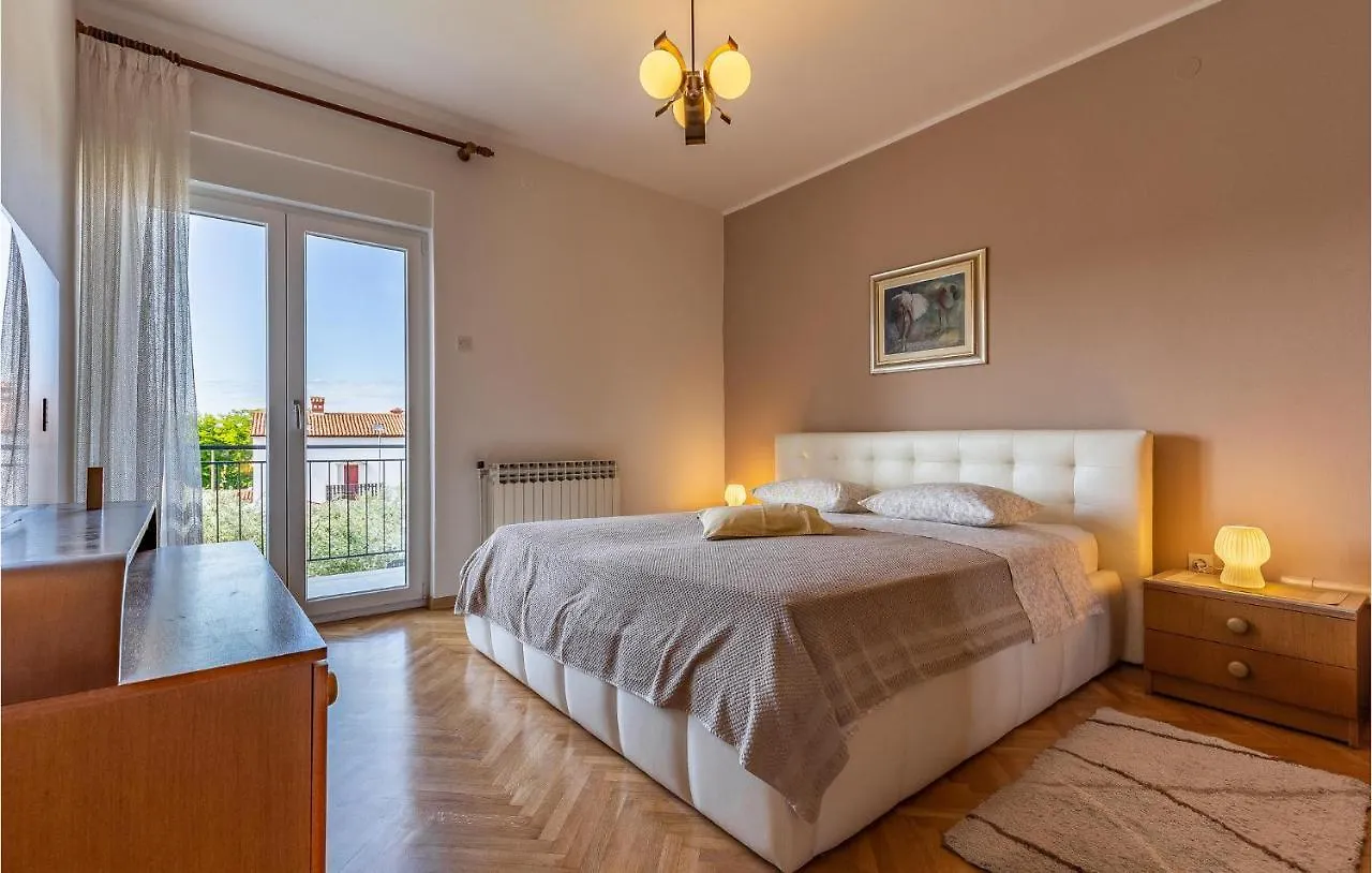 Nice Apartment In Medulin With Wifi
